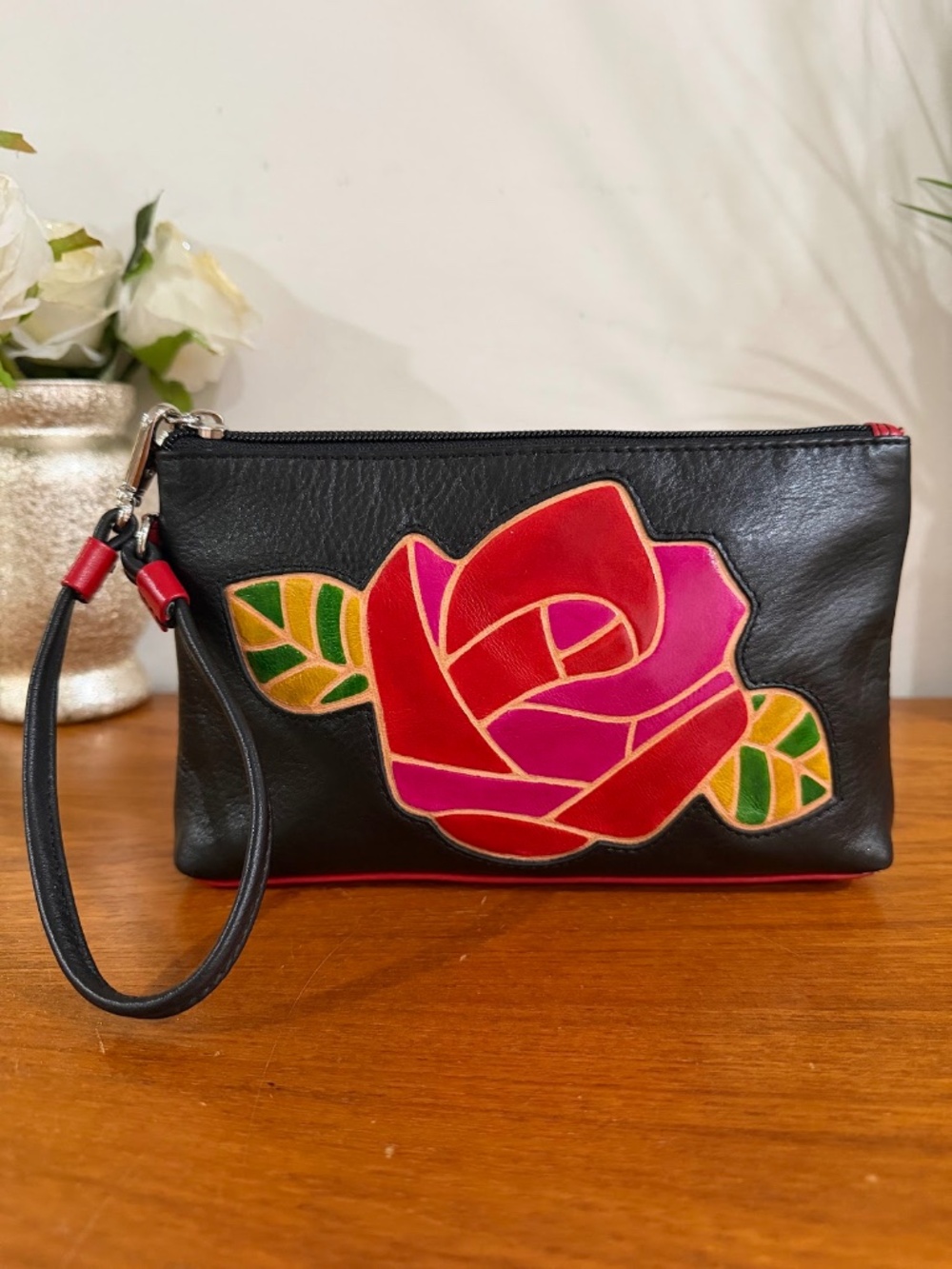 Ili New York Genuine Leather Black Red Rose Clutch Wristlet Purse